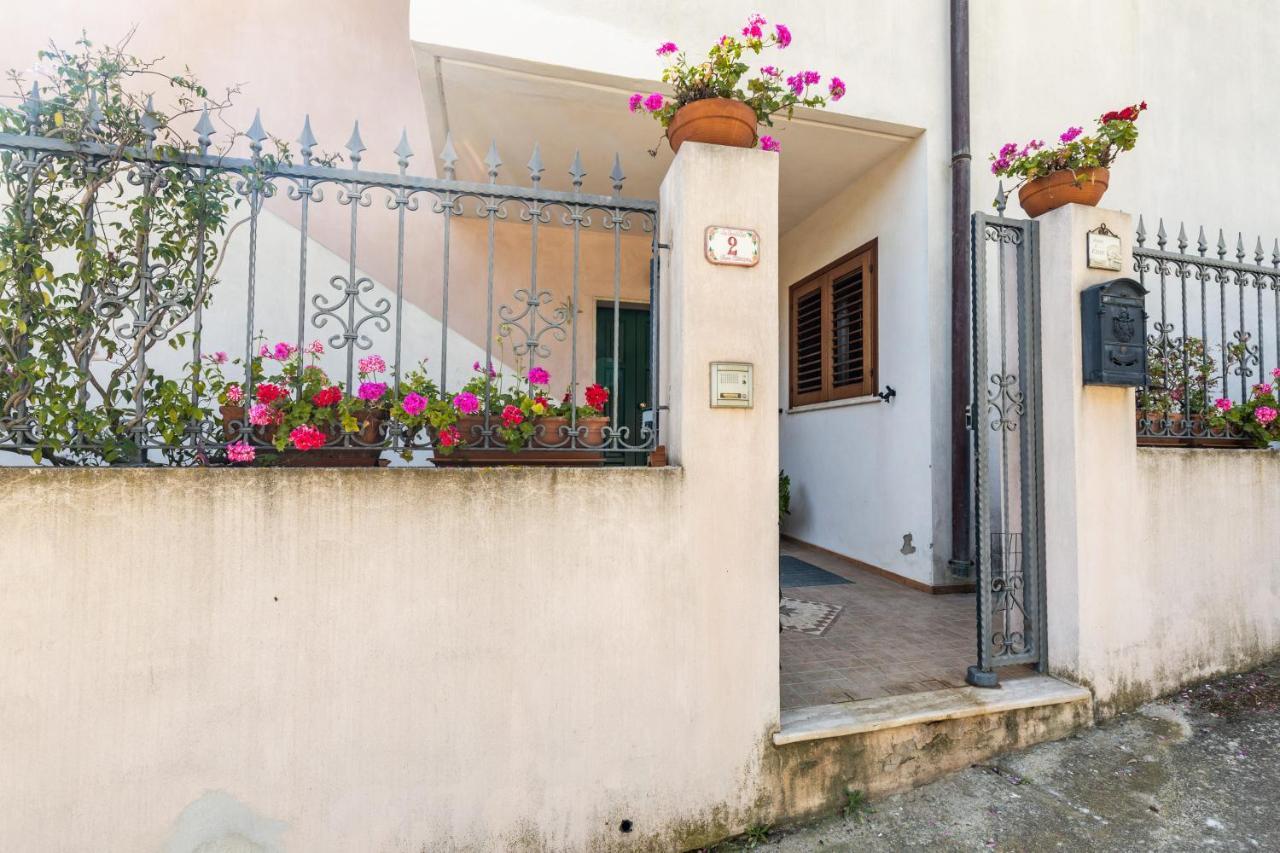 Casa Orfea Apartman Santa Maria Navarrese Kültér fotó